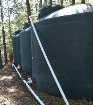 3500 gal plastic tanks