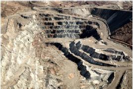 Central Pit within Eagle Mtns